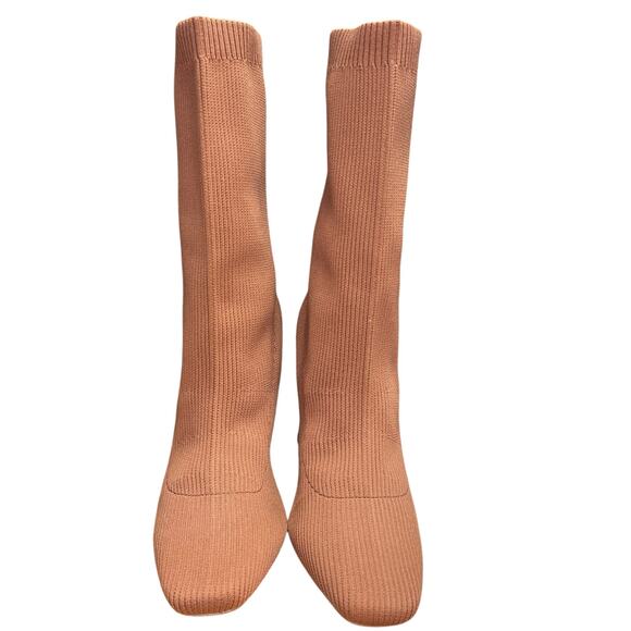 Cuccoo Slip On Stretch Square Toe 4” Heel Camel Color Sock Boots Size 9 1/2 - Picture 5 of 8